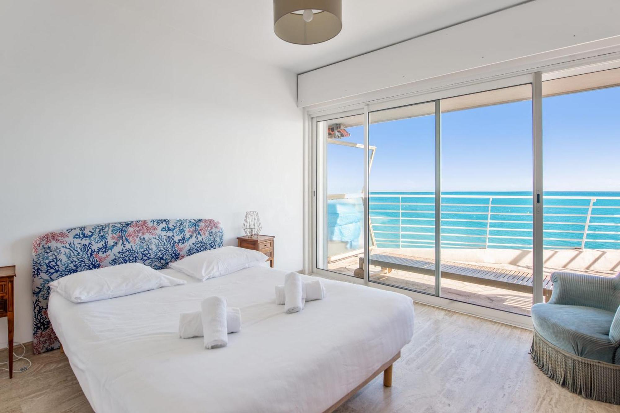 Appartement Le Balcon Sur La Baie - Welkeys à Cagnes-sur-Mer Extérieur photo
